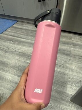 Nike Pink Insulated Sport Water Bottle with Carry Lid